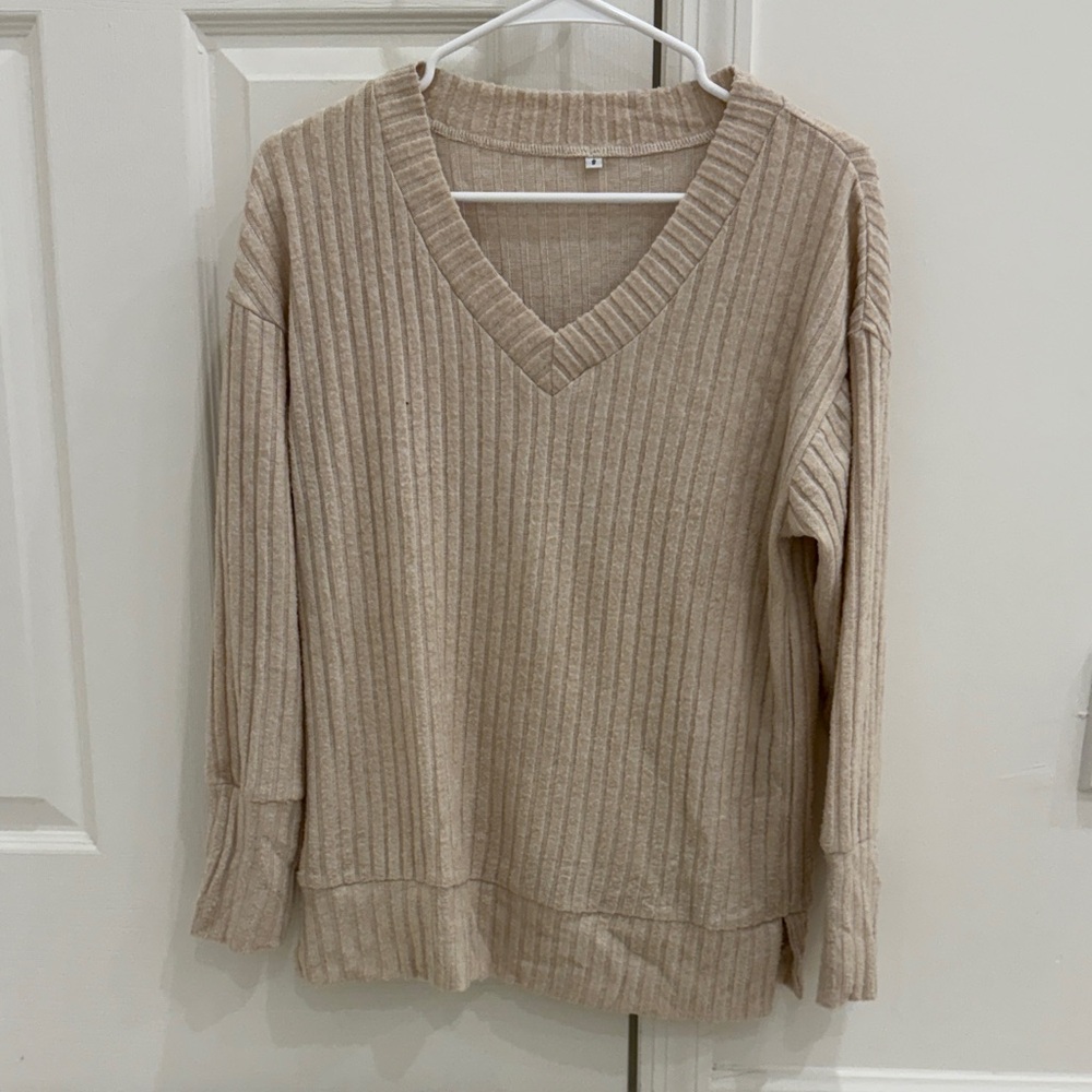 Beige V-Neck Ribbed Sweater. Size small